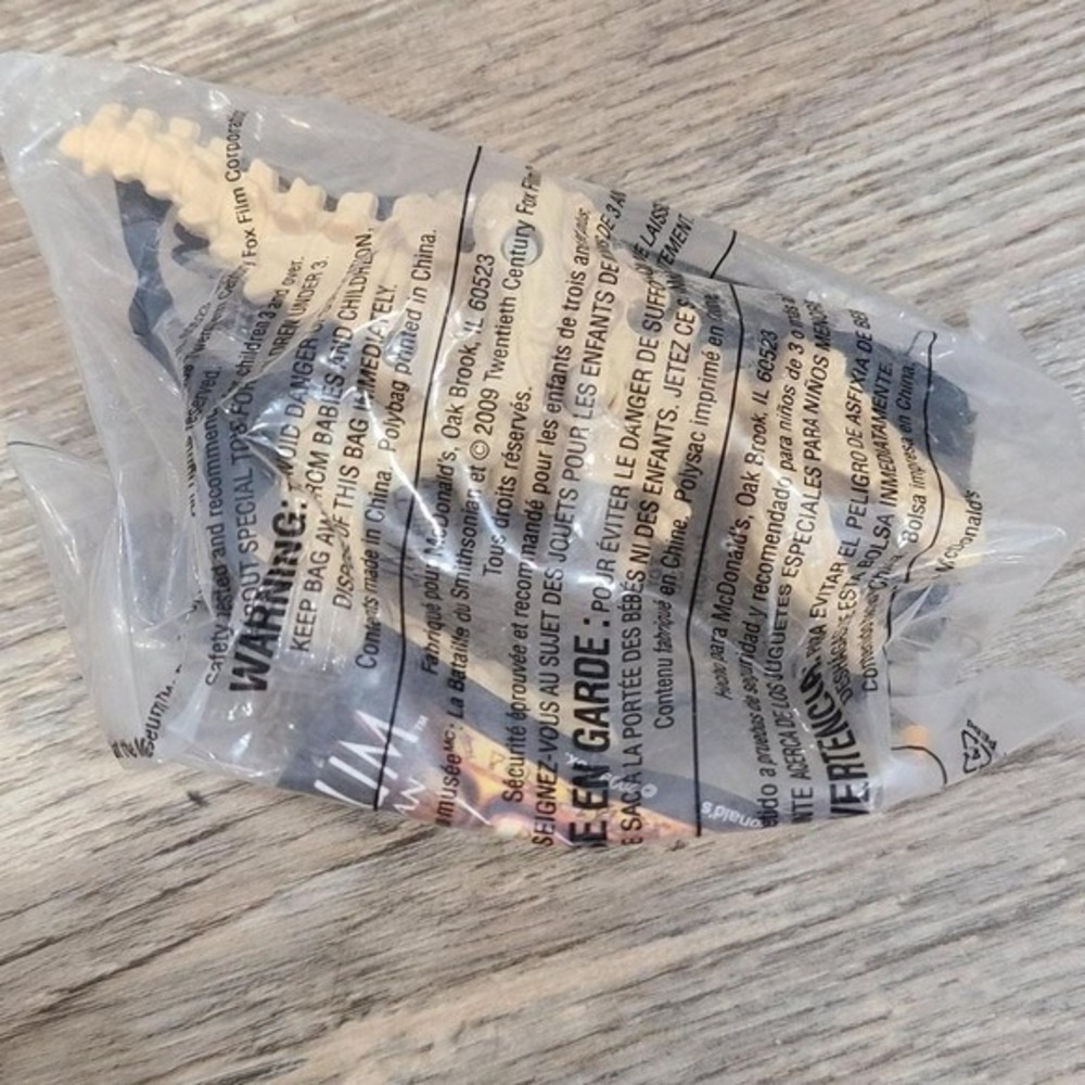 McDonalds Happy Meal Toy Night at the Museum 2 Rexy T-Rex Skeleton 2009 Sealed